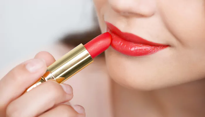 How To Make Your Lip Gloss Last Longer?